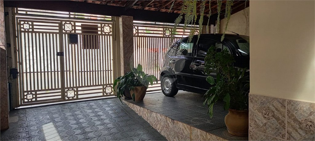 Sobrado à venda com 4 quartos em Água Fria, São Paulo, SP