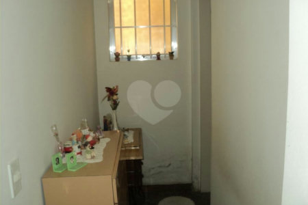 Casa Térrea à venda com 3 suítes em Vila Paulicéia, São Paulo, SP