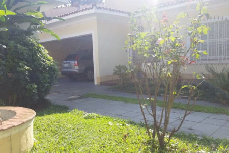 Casa à venda com 3 quartos, sendo 1 suíte, em Butantã, São Paulo, SP