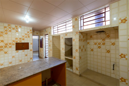 Casa à venda com 4 quartos, sendo 2 suítes, em Perdizes, São Paulo, SP