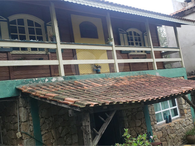Casa à venda com 4 quartos, sendo 1 suíte,  em Serra da Cantareira, Mairiporã, SP
