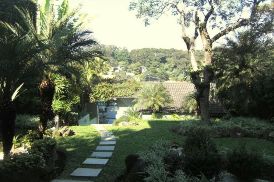 Sobrado à venda com 4 suítes em Horto Florestal, São Paulo, SP