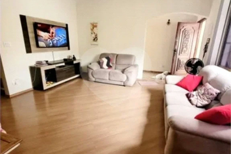 Casa à venda com 4 quartos, sendo 1 suíte, em Tremembé, São Paulo, SP