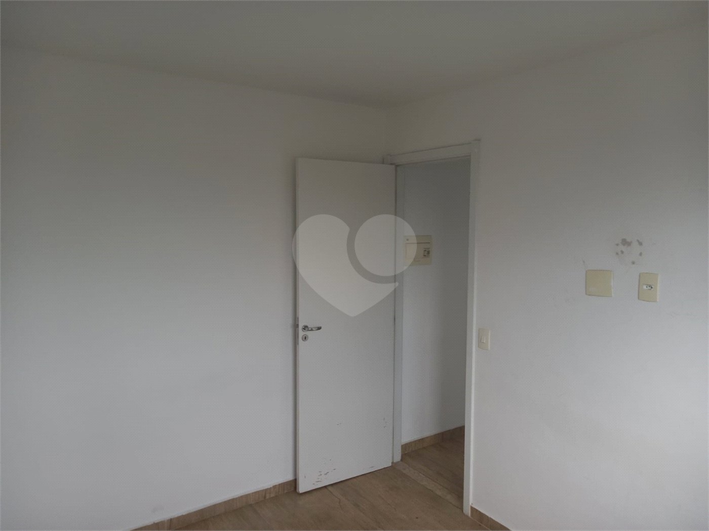 Apartamento à venda com 2 quartos em Jardim Taboão, São Paulo, SP
