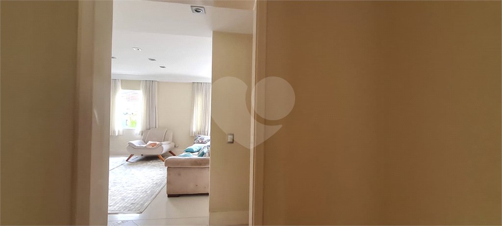 Sobrado à venda com 4 quartos, sendo 1 suíte, em Jabaquara, São Paulo, SP
