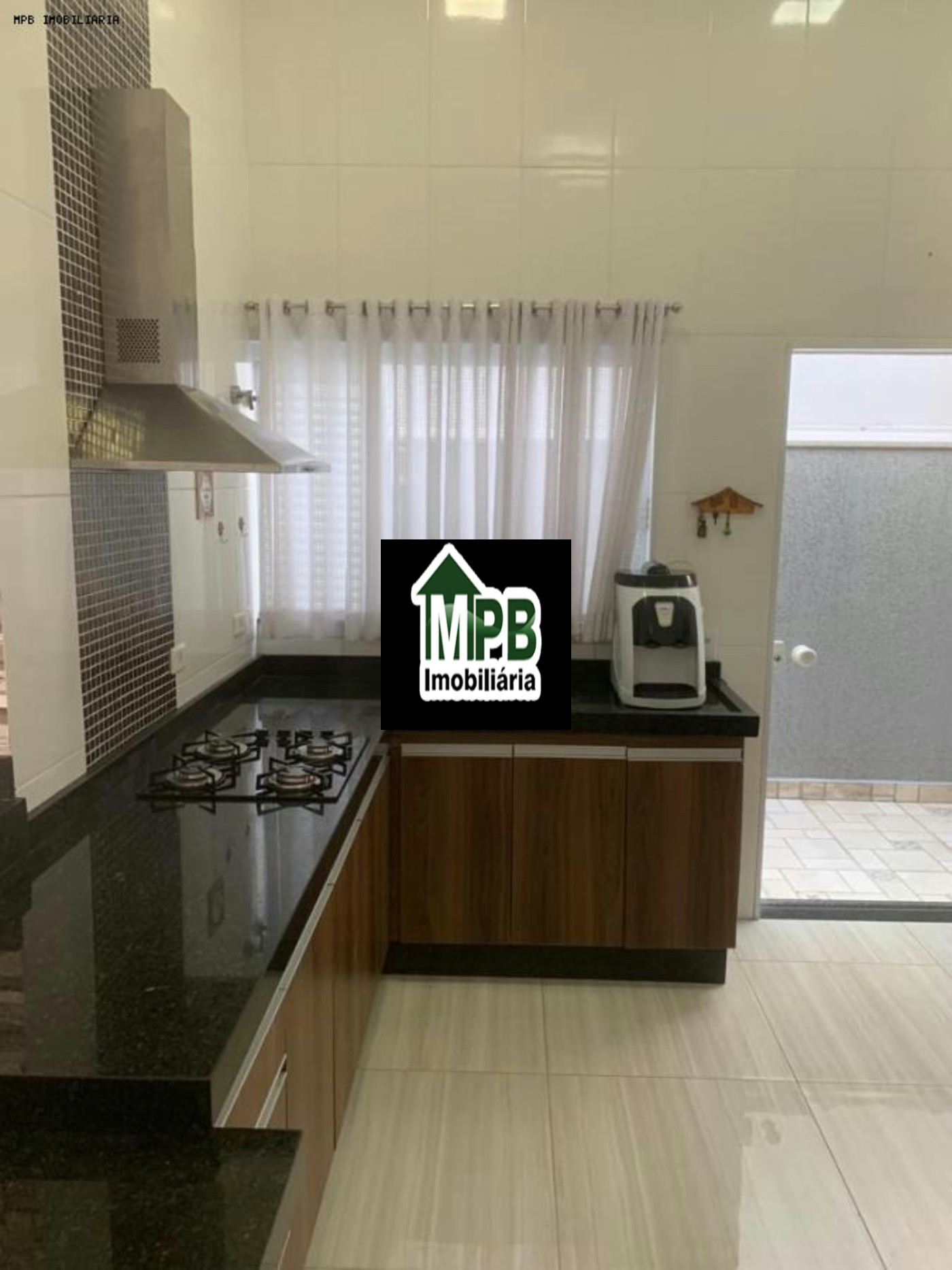 Casa à venda com 2 quartos, sendo 1 suíte,  no condomínio Horto Florestal 2, Sorocaba - SP