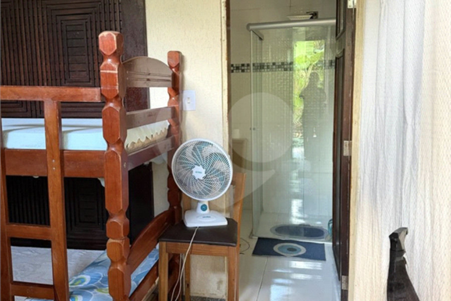 Casa à venda com 6 suítes em Massaguaçu, Caraguatatuba, SP
