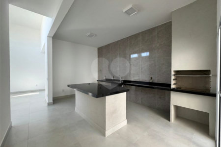 Casa à venda com 3 quartos, sendo 1 suíte, em Jardim dos Ipês, Salto, SP
