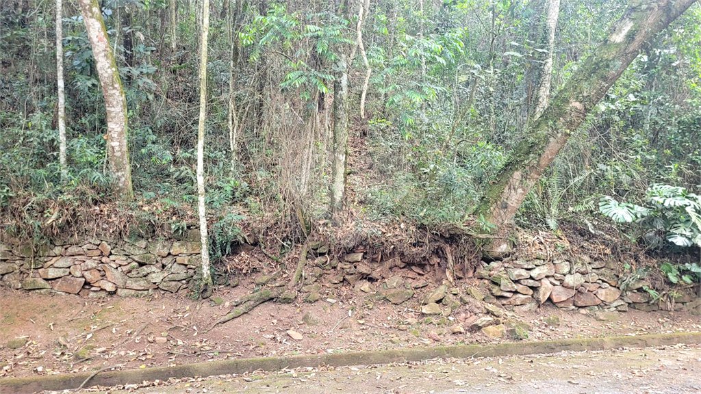 Terreno à venda no condomínio Alpes da Cantareira, Mairiporã - SP