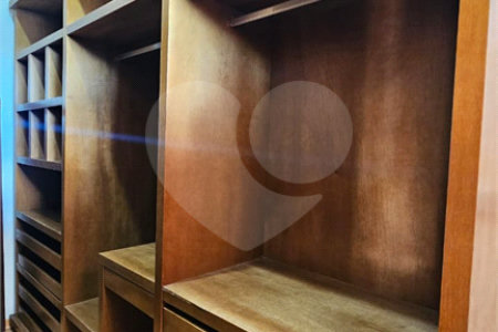 Casa à venda com 5 quartos, sendo 3 suítes,  no condomínio Colinas do Magarça, Rio de Janeiro - RJ