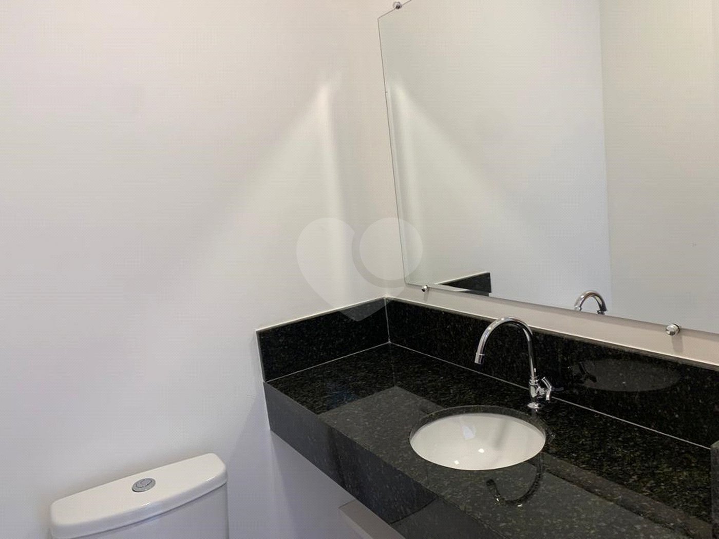 Apartamento à venda ou para alugar com 3 quartos, sendo 1 suíte, em Atibaia Jardim, Atibaia, SP
