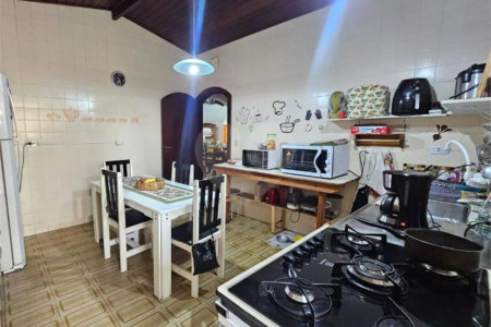 Casa Térrea à venda com 3 quartos, sendo 1 suíte, no Centro, Poá, SP