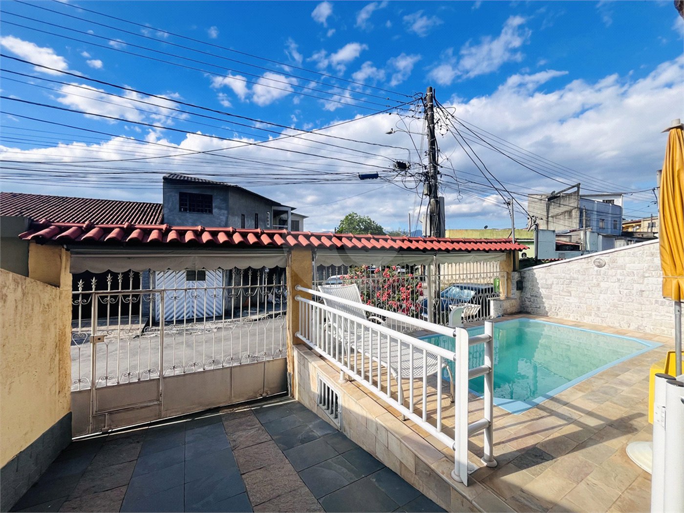 Casa à venda com 4 quartos, sendo 1 suíte, em Campo Grande, Rio de Janeiro, RJ