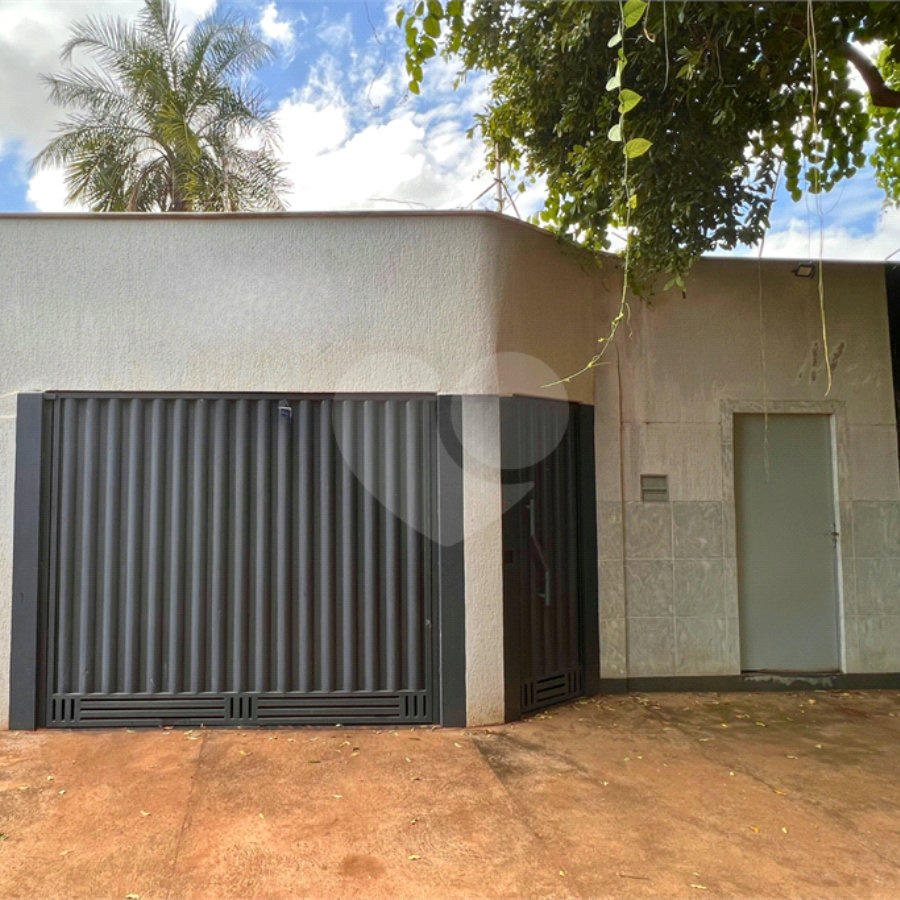 Casa à venda com 4 quartos, sendo 1 suíte, em Interlagos, Três Lagoas, MS