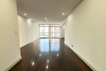 Apartamento à venda com 3 quartos, sendo 1 suíte, em Cerqueira César, São Paulo, SP