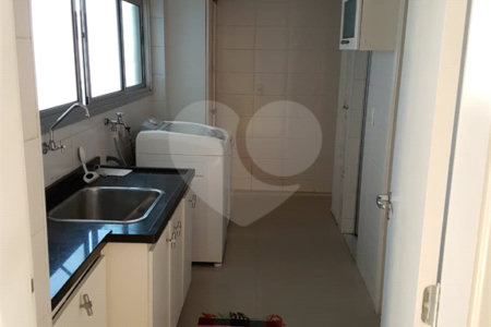 Apartamento à venda com 3 suítes em Jardim Londrina, São Paulo, SP