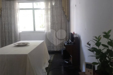 Casa à venda com 4 quartos, sendo 1 suíte, em Tijuca, Rio de Janeiro, RJ