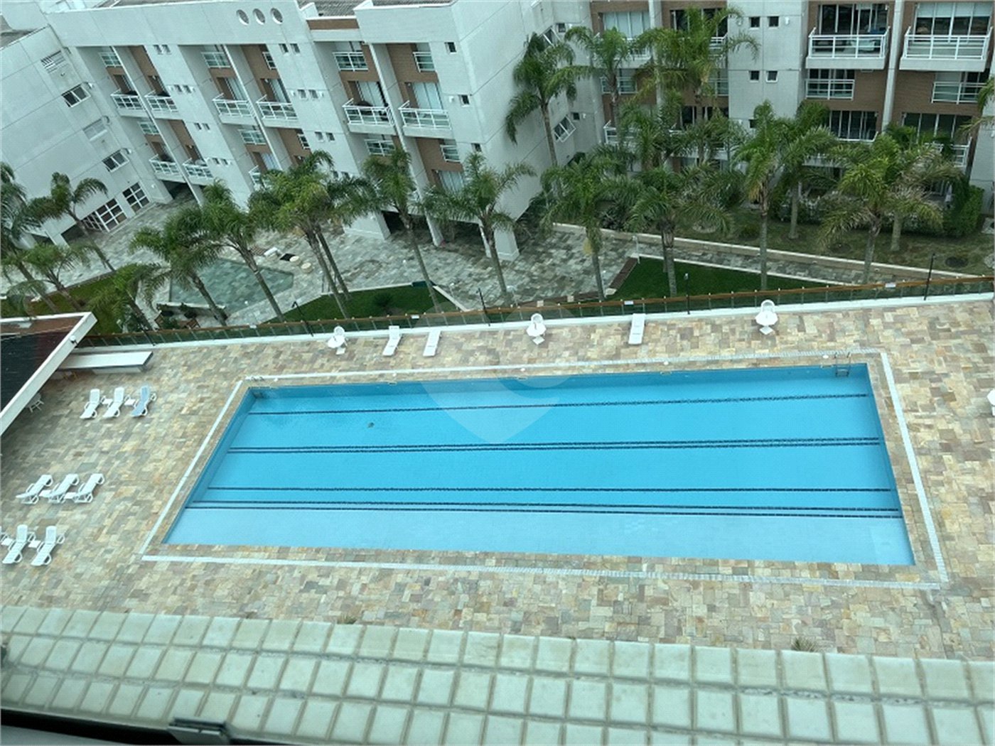 Apartamento à venda ou para alugar com 3 quartos, sendo 1 suíte, em Enseada, Guarujá, SP