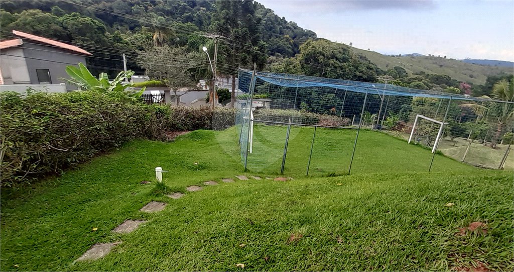 Casa em condomínio à venda com 3 quartos, sendo 1 suíte, no Centro, Bom Jesus dos Perdões, SP