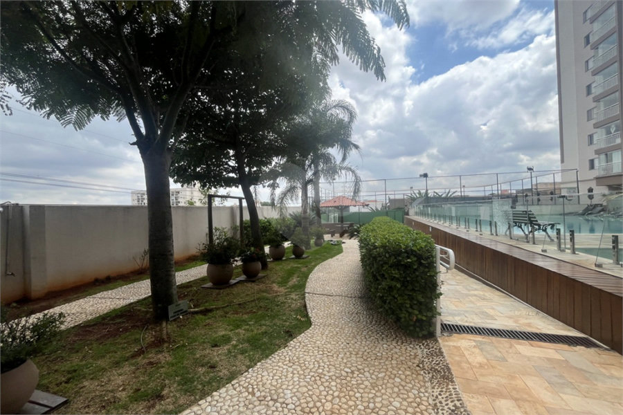 Apartamento à venda com 2 quartos em Vila Paiva, São Paulo, SP