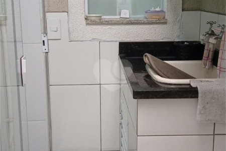Casa à venda com 2 suítes no condomínio Residencial Pavoni I, São Paulo - SP