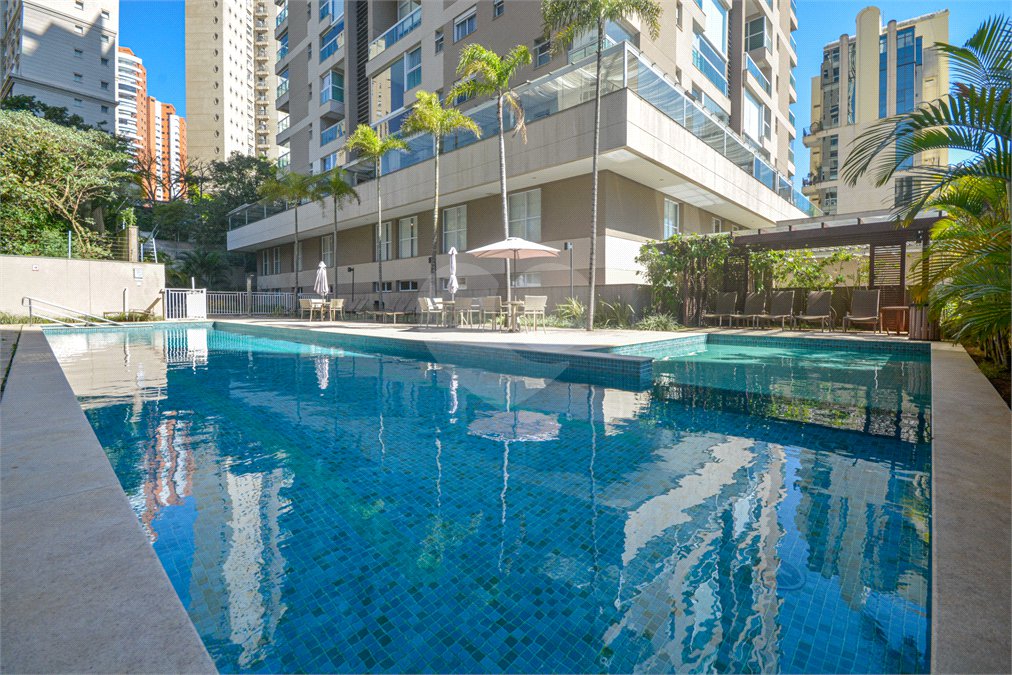 Apartamento à venda com 3 suítes em Jardim Fonte do Morumbi, São Paulo, SP