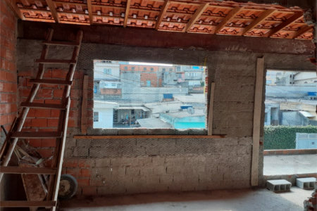 Sobrado à venda com 5 quartos, sendo 1 suíte, em Jardim Cumbica, Guarulhos, SP