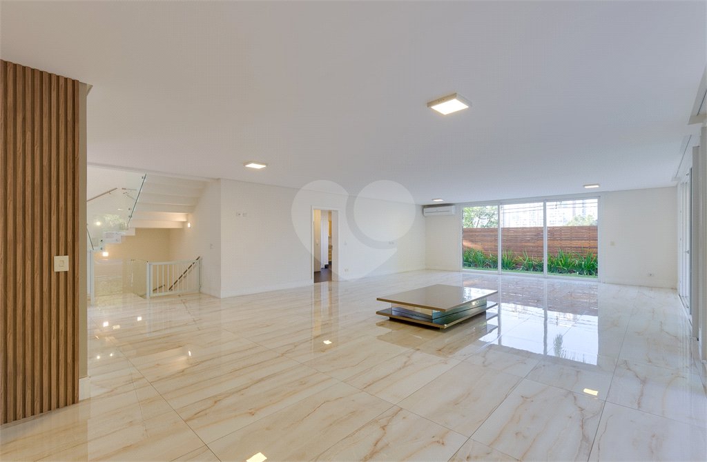 Casa à venda com 4 suítes no condomínio Porto Fino, São Paulo - SP