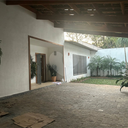 Casa Térrea à venda com 3 suítes em Alto da Boa Vista, São Paulo, SP