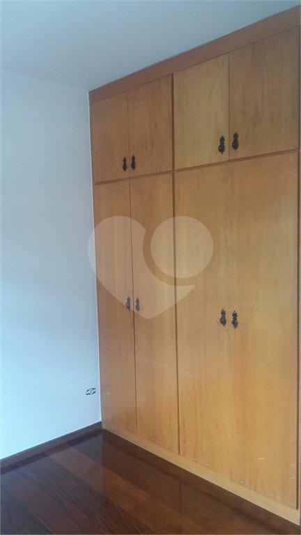 Sobrado à venda com 3 quartos, sendo 1 suíte, em Horto, São Paulo, SP