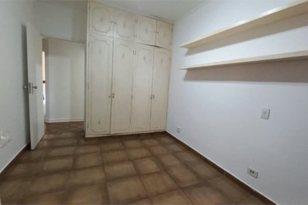 Casa à venda com 3 quartos, sendo 1 suíte, em Jardim Colombo, São Paulo, SP