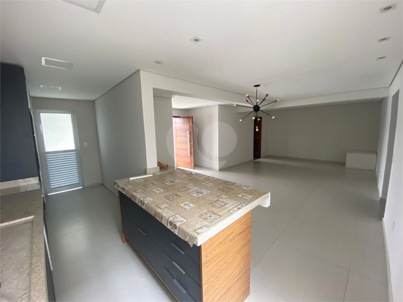 Casa à venda com 4 suítes em Vila Suissa, Mogi das Cruzes, SP
