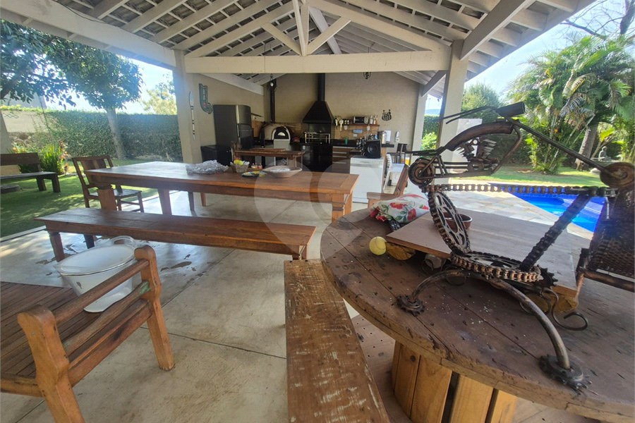 Casa Térrea à venda ou para alugar com 4 suítes em Jardim Paulista, Atibaia, SP