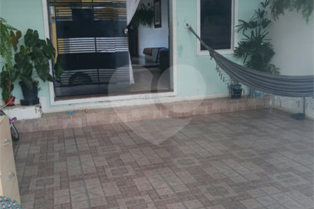 Sobrado à venda com 3 quartos, sendo 2 suítes,  em Jardim Marica, Mogi das Cruzes, SP