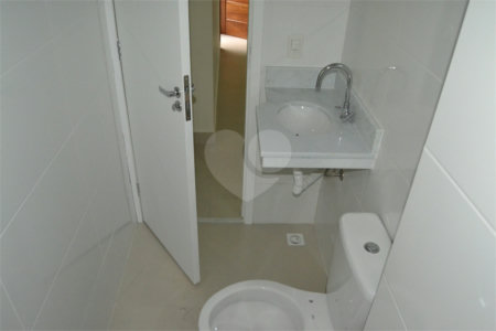 Casa à venda com 2 quartos no condomínio Residencial Casalbuono, São Paulo - SP