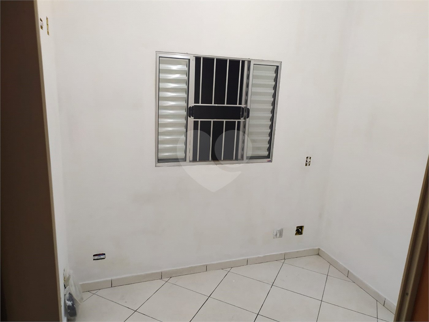 Sobrado à venda com 2 quartos em Tremembé, São Paulo, SP