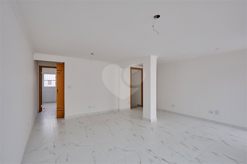 Sobrado à venda com 2 quartos, sendo 1 suíte,  em Jardim Prudência, São Paulo, SP