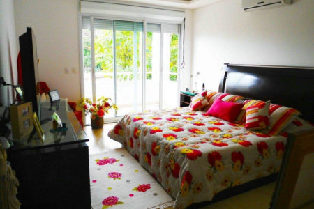 Casa à venda com 4 suítes no condomínio Vila Alba, São Paulo - SP