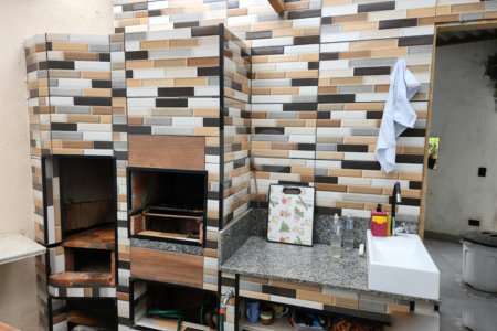 Sobrado à venda ou para alugar com 3 quartos, sendo 13 suítes, em Jardim São Paulo(zona Norte), São Paulo, SP