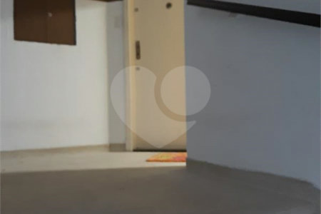 Apartamento à venda com 2 quartos em Cerqueira César, São Paulo, SP