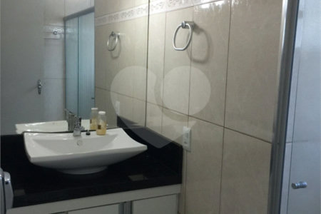 Casa à venda com 6 quartos, sendo 3 suítes, em Parque Jabaquara, São Paulo, SP