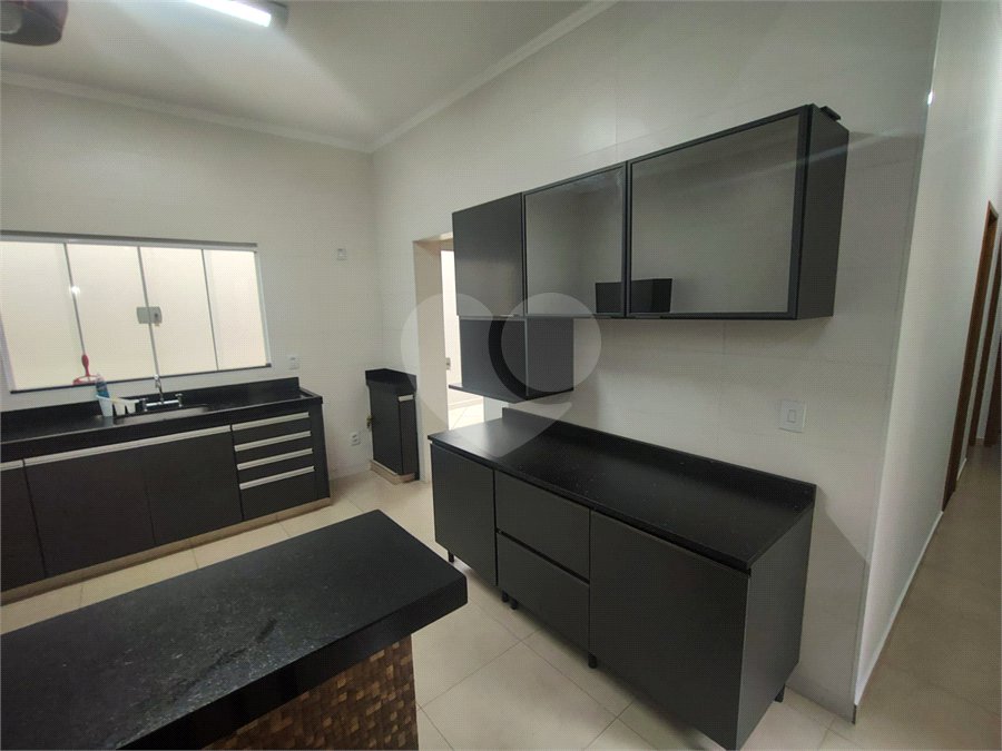 Casa à venda com 3 quartos, sendo 1 suíte,  no condomínio Bosque São Carlos, São Carlos - SP