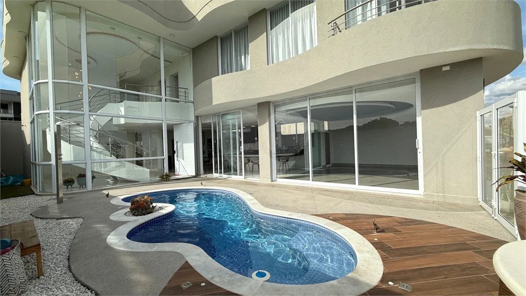 EXCELENTE OPORTUNIDADE DE MORAR NO DAMHA II. RESIDÊNCIA DE ALTO PADRÃO, A VENDA COM PORTEIRA FECHADA