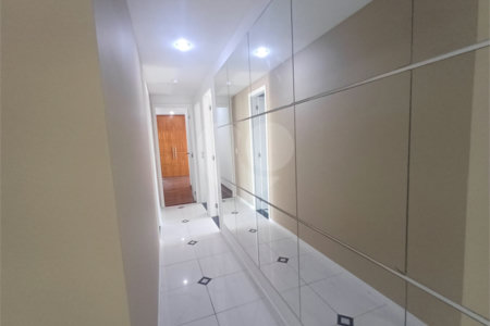 Apartamento à venda com 4 quartos, sendo 1 suíte, em Tijuca, Rio de Janeiro, RJ