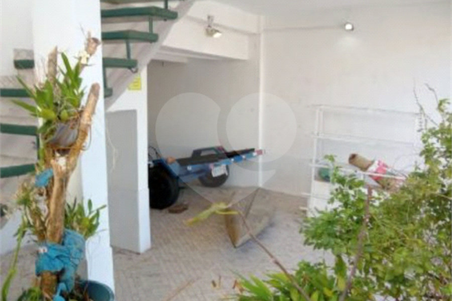 Sobrado à venda com 3 quartos, sendo 1 suíte, em Vila Paulicéia, São Paulo, SP
