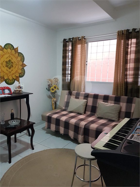 Casa à venda com 4 quartos, sendo 2 suítes, no condomínio Ibiratiba, São Paulo - SP