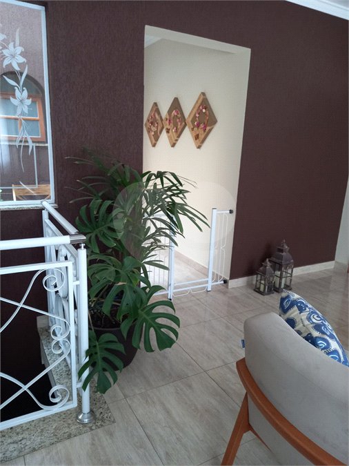 Casa à venda com 3 quartos, sendo 1 suíte, em Bosque, Vinhedo, SP