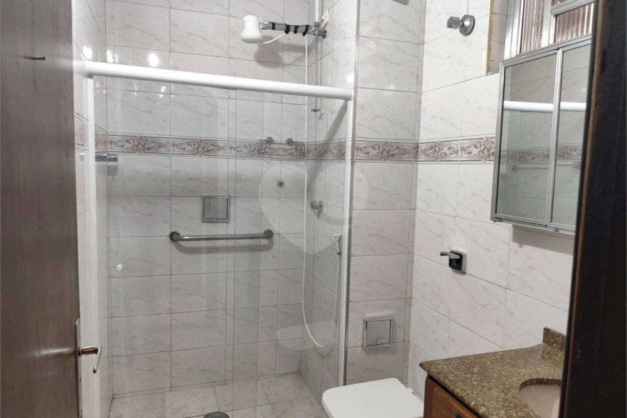 Sobrado à venda com 2 quartos em Vila Nivi, São Paulo, SP