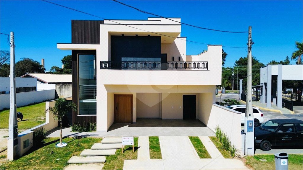 Casa à venda com 4 quartos, sendo 3 suítes,  no condomínio Residencial Jardim Villa Verona, Sorocaba - SP