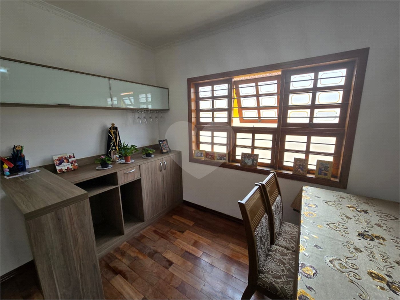 Casa à venda com 3 quartos, sendo 1 suíte,  em Jardim Shangri-lá, Itapetininga, SP